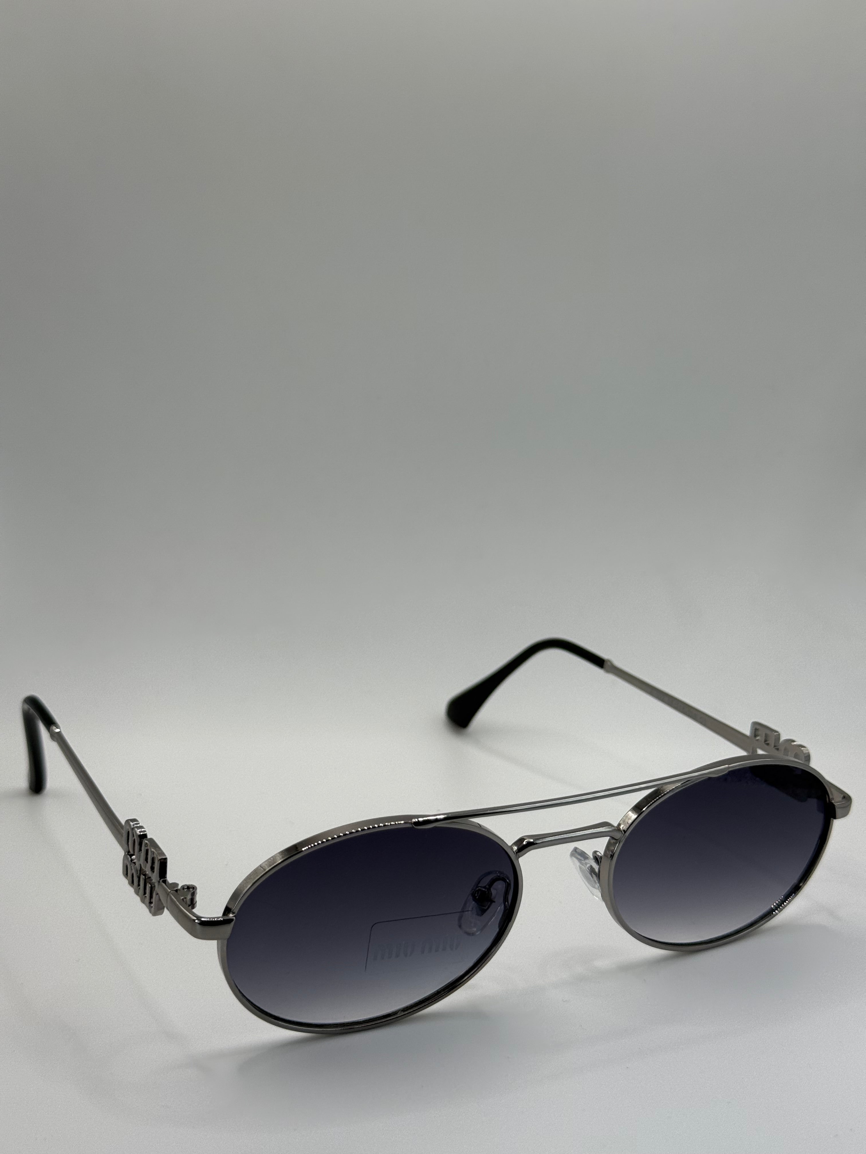 Miumiu A002