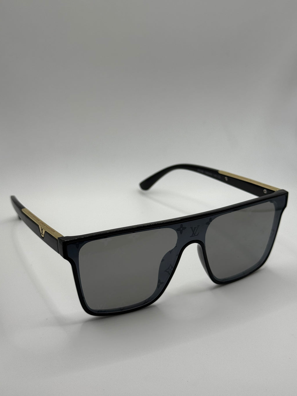 Louis Vuitton Z0168 noir