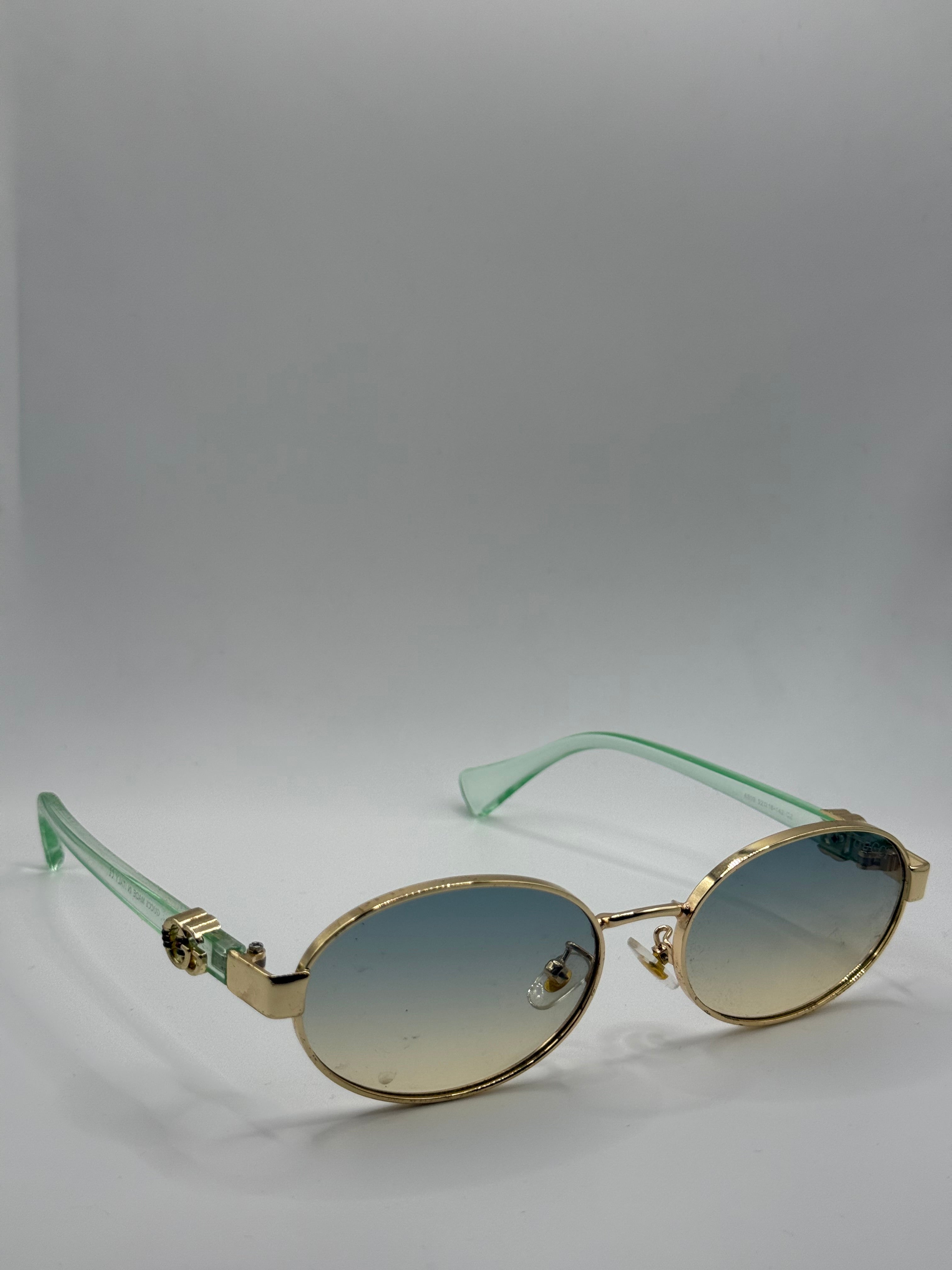 Gucci C469