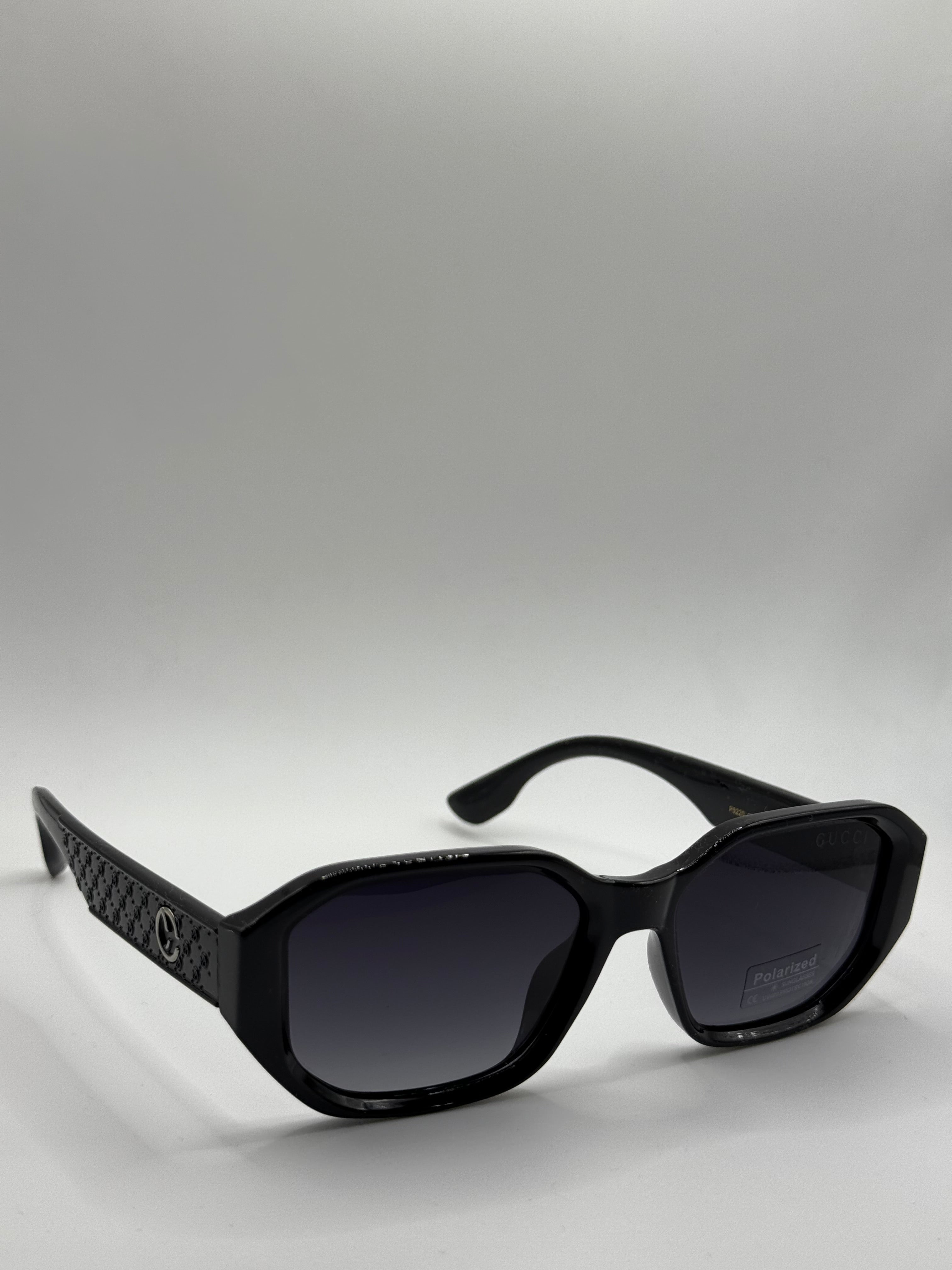 Gucci P5220