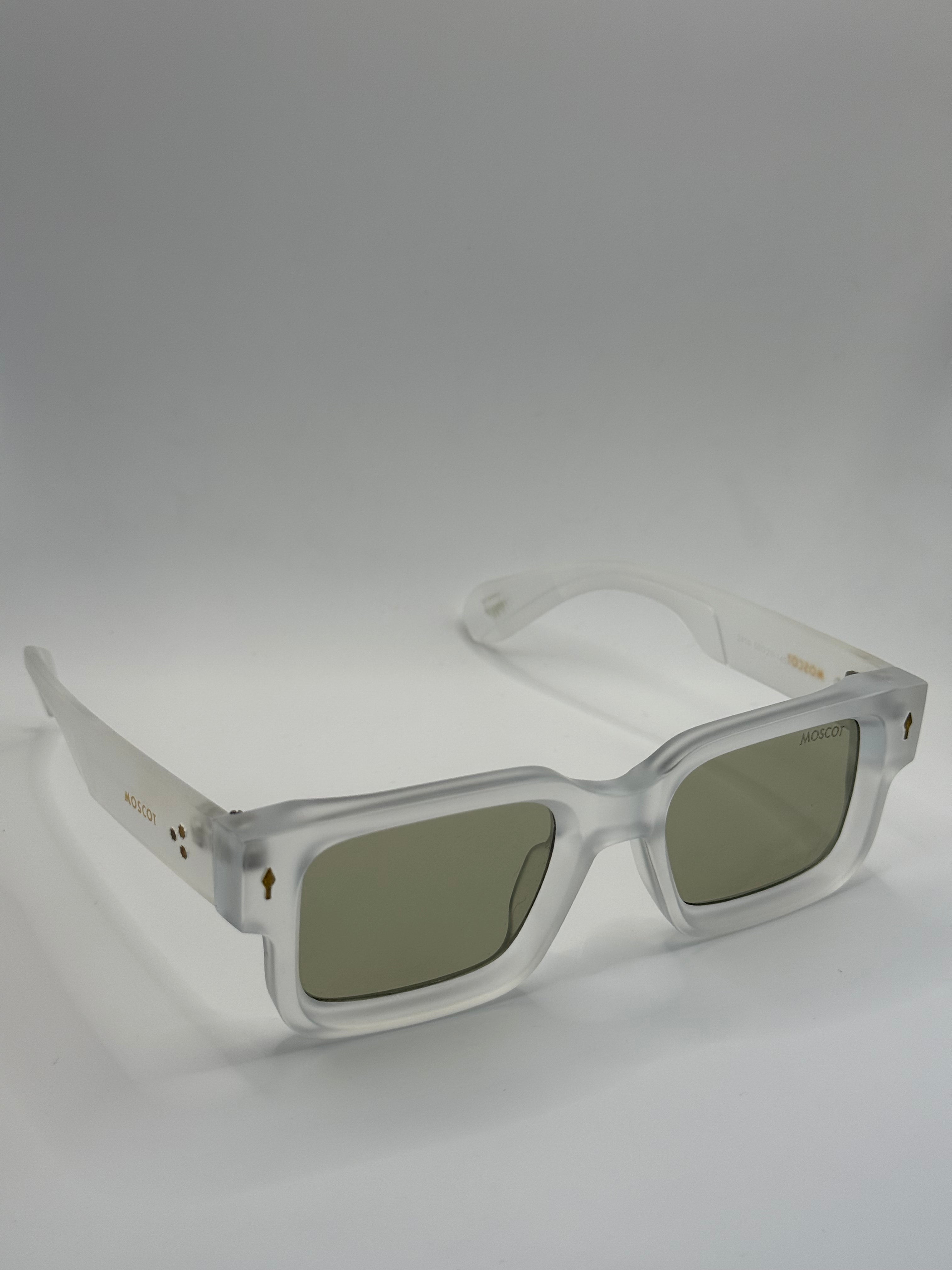 Moscot 2416
