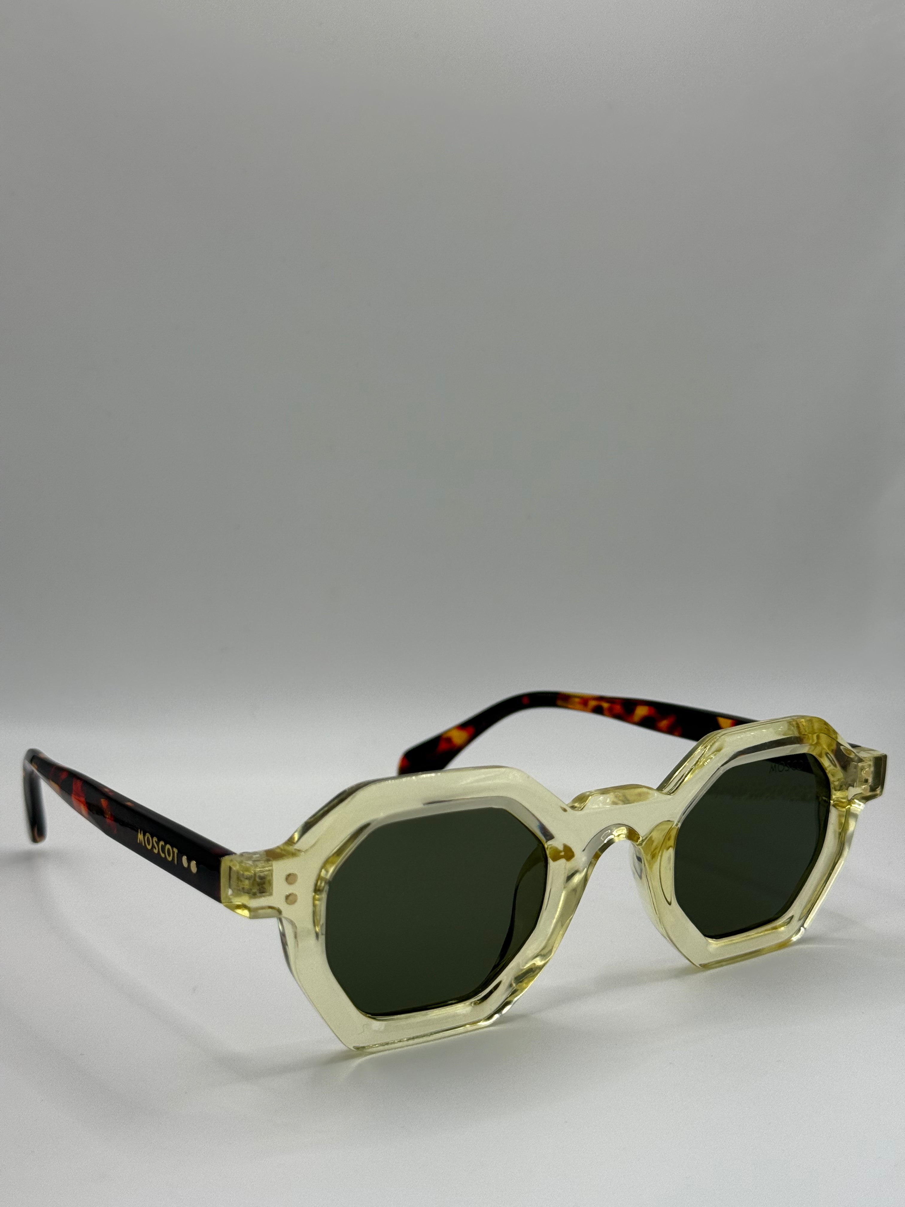 Moscot 209