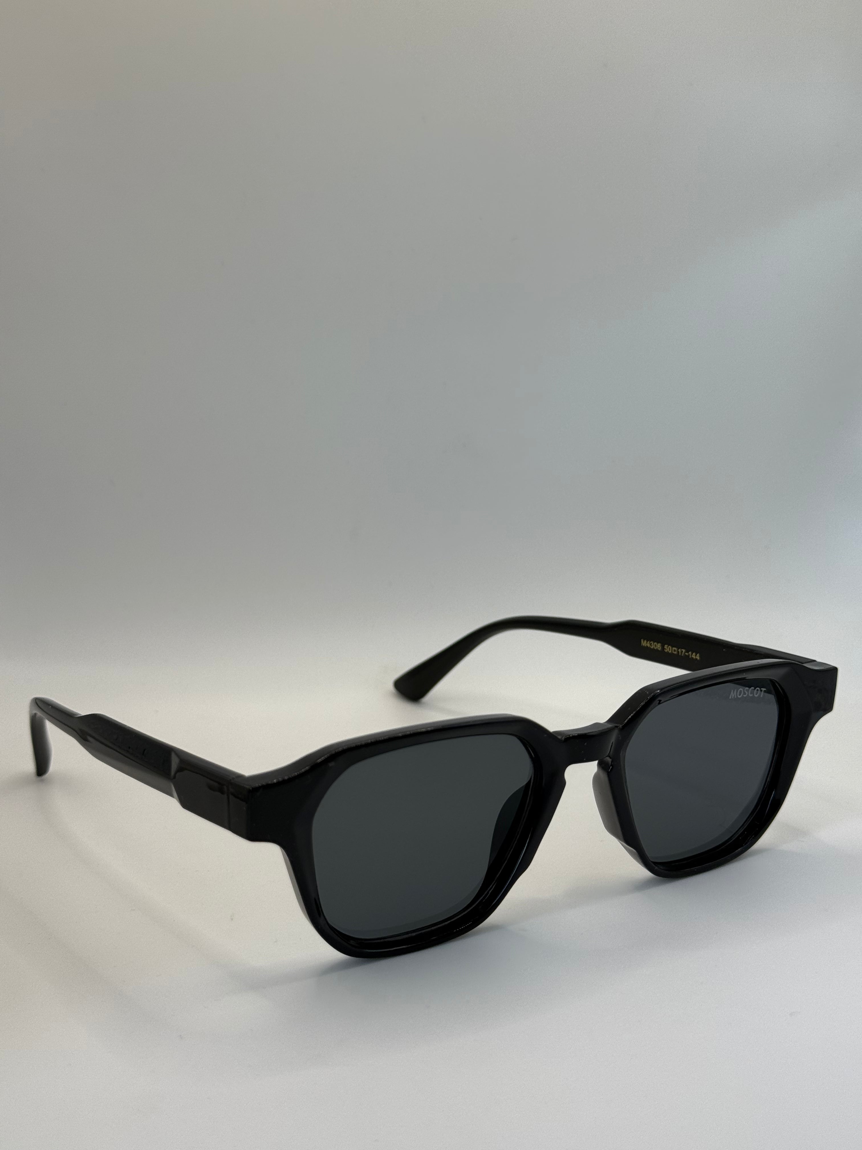 Moscot M4306
