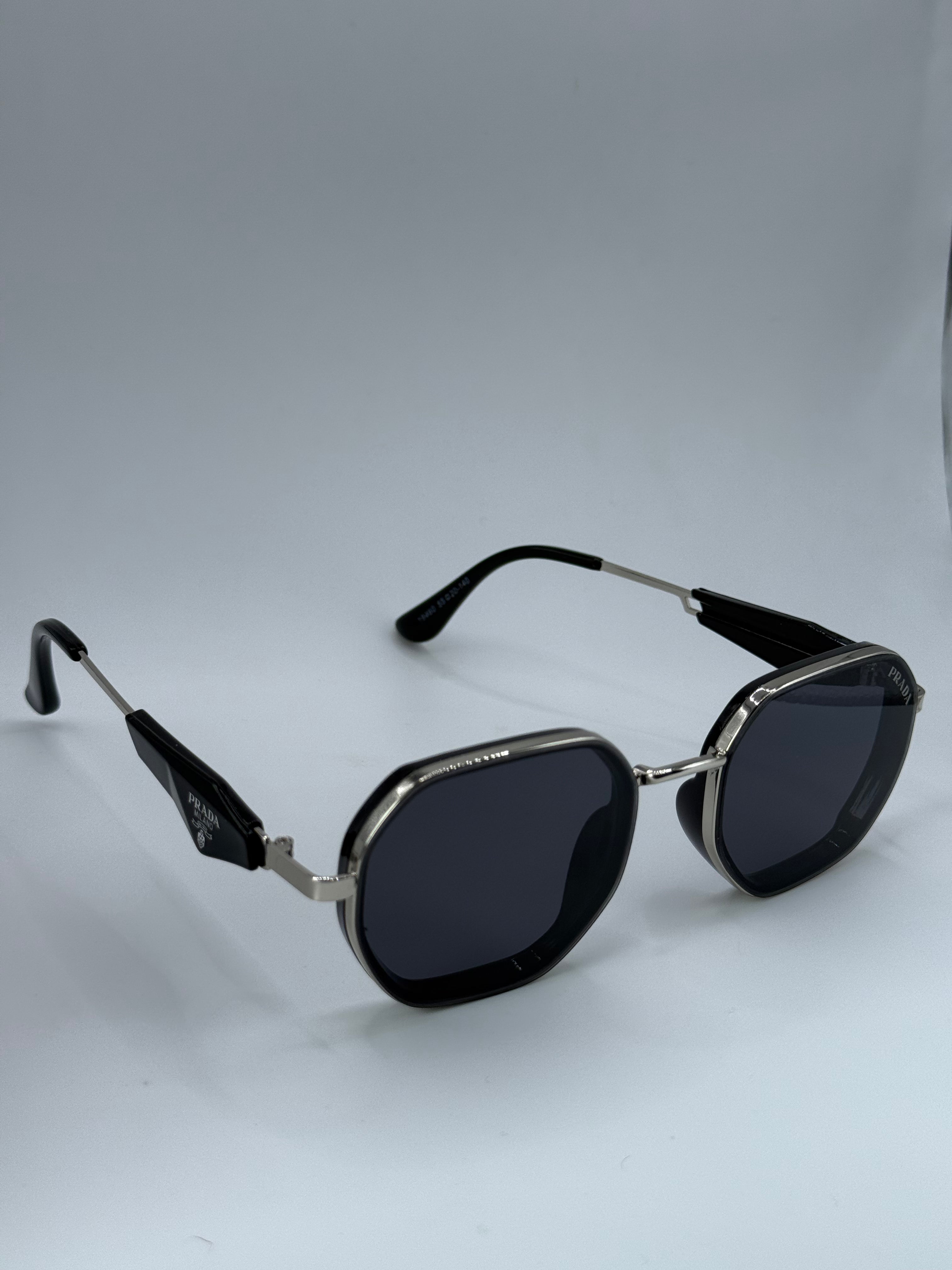 Prada 19460